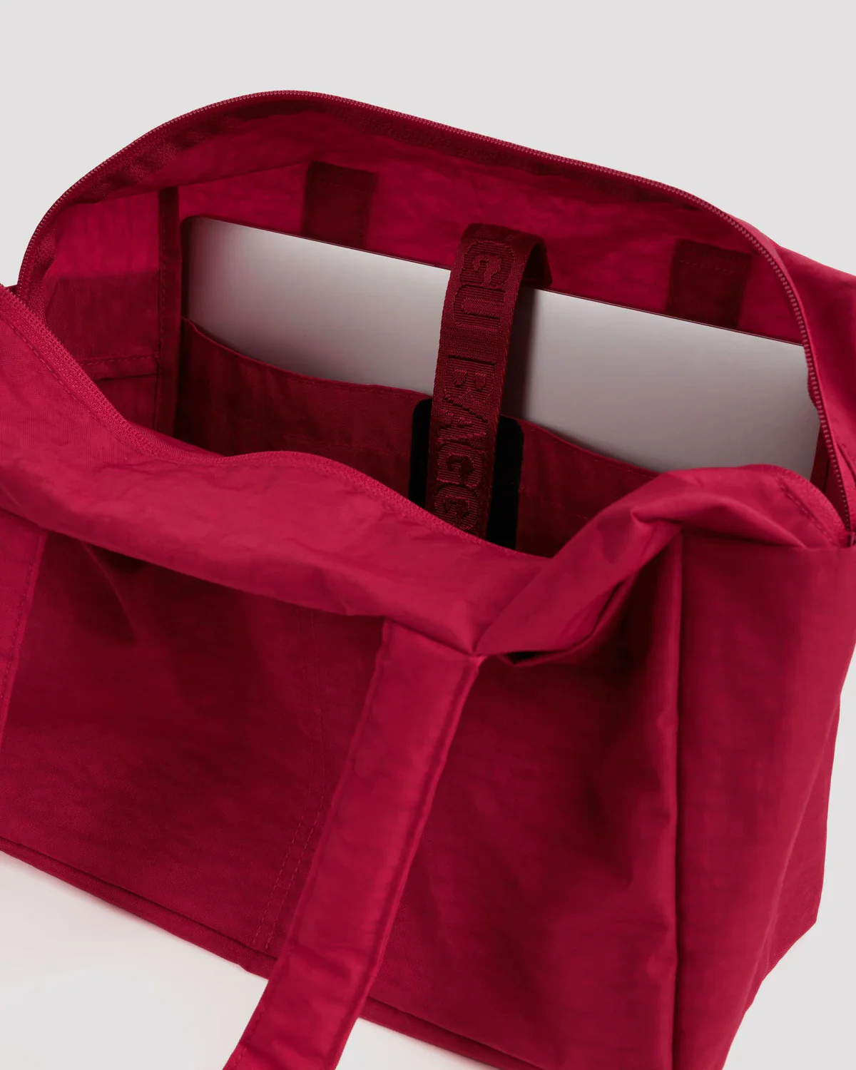 Everyday Cloud Bag Cherry | Baggu - Image 2