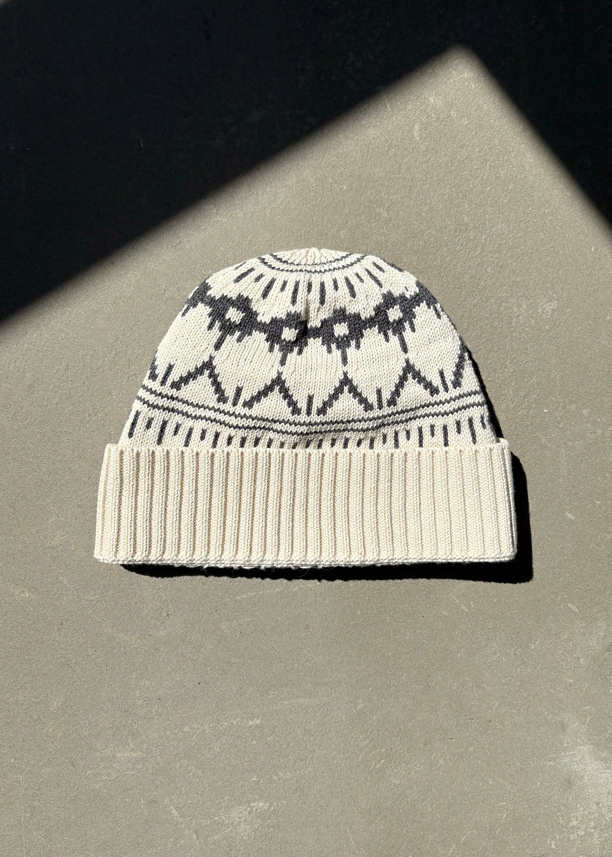 Evie Organic Cotton Knitted Hat in Grey Marl - Image 4