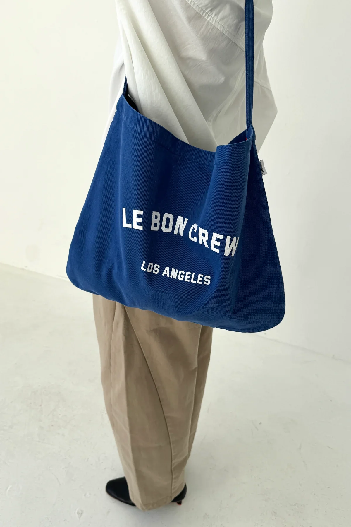 Le Bon Crew Happy Carry Bag / olive/black/azure - Image 4