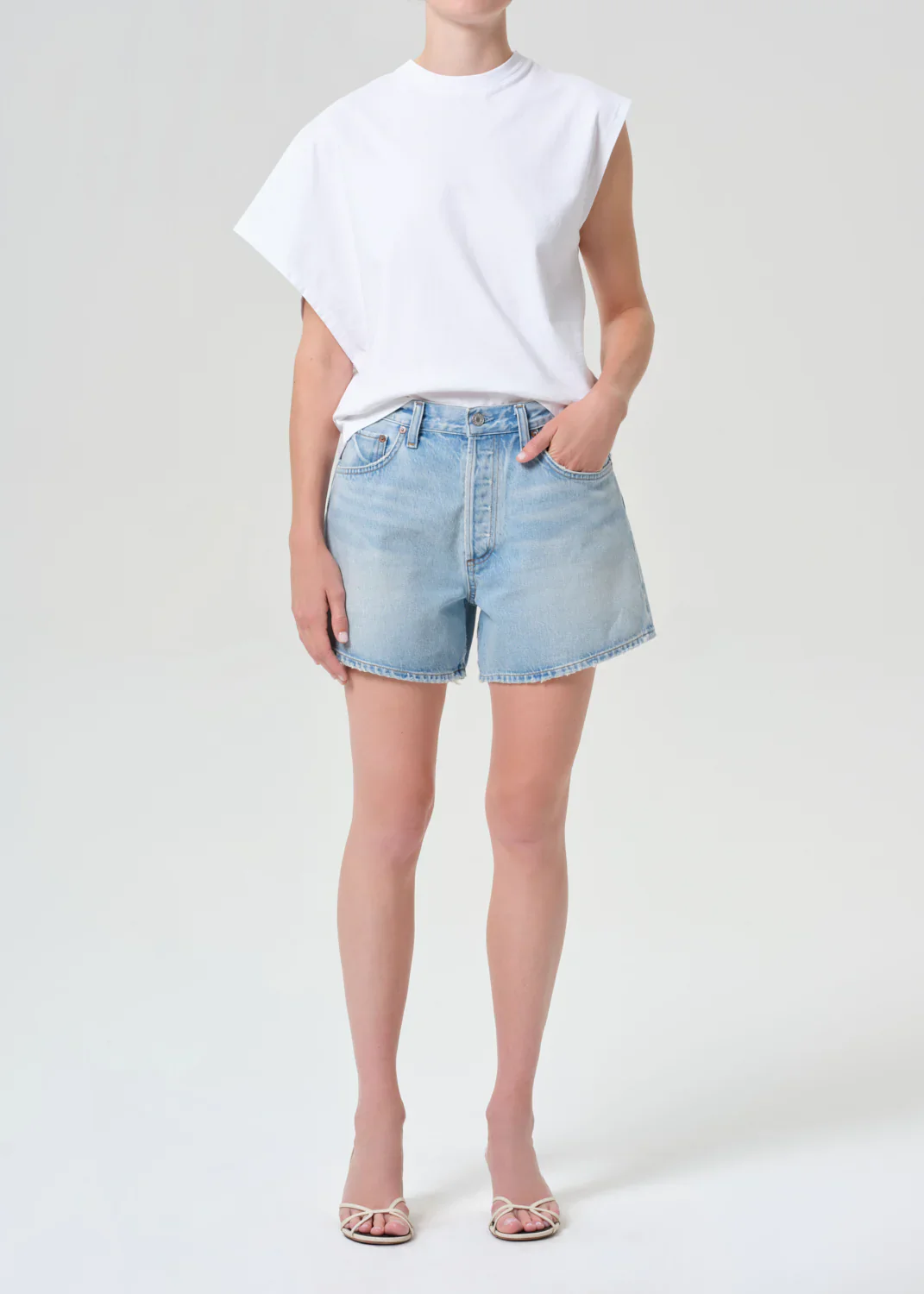 Lieth Shorts in Convert | Agolde
