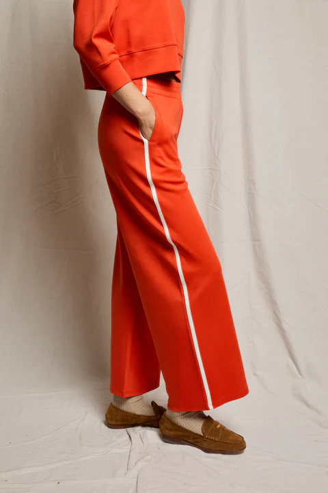 Mikos Wide-Leg pant Tomato| Perfect White Tee