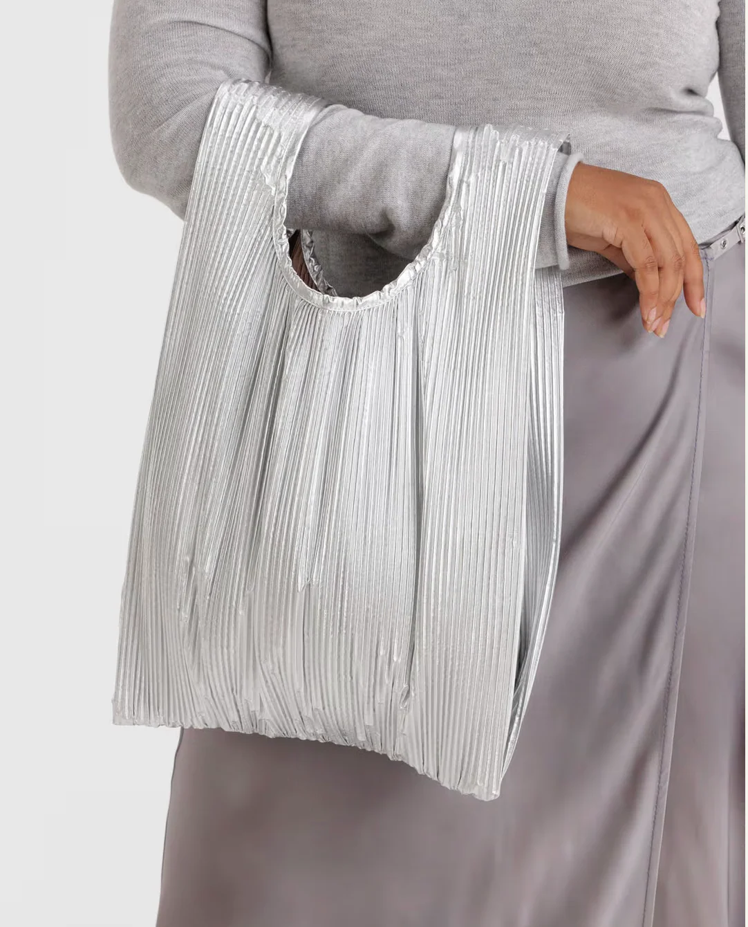Pleated Baggu - Image 8