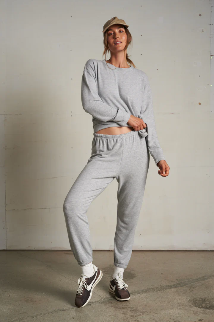 Selma Pullover Heather Grey| Perfect White Tee - Image 3