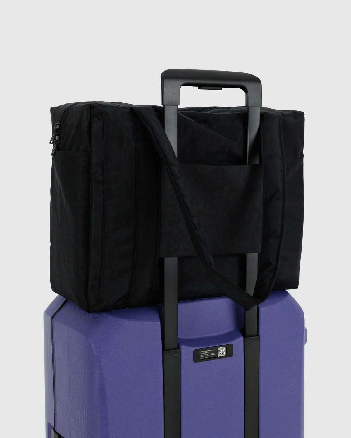 Small Cloud Carry-On black | Baggu - Image 3
