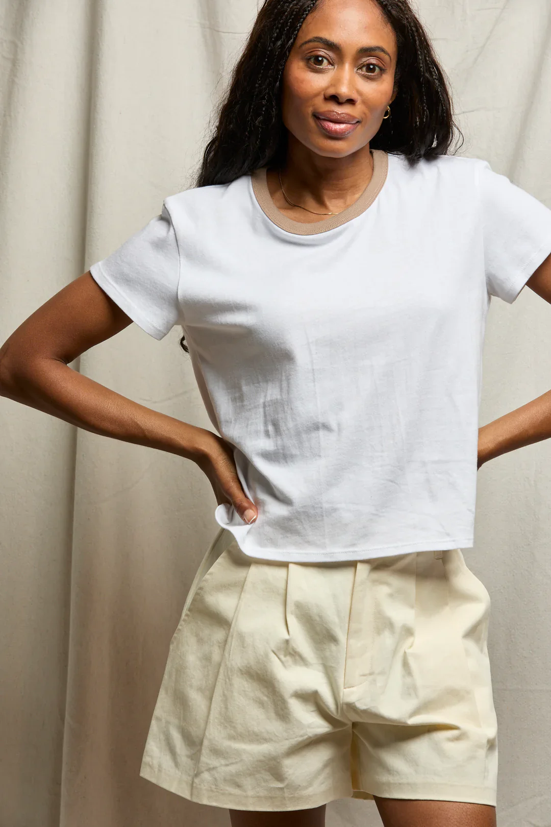 The Billie Contrast Tee Mocha | Perfect White Tee